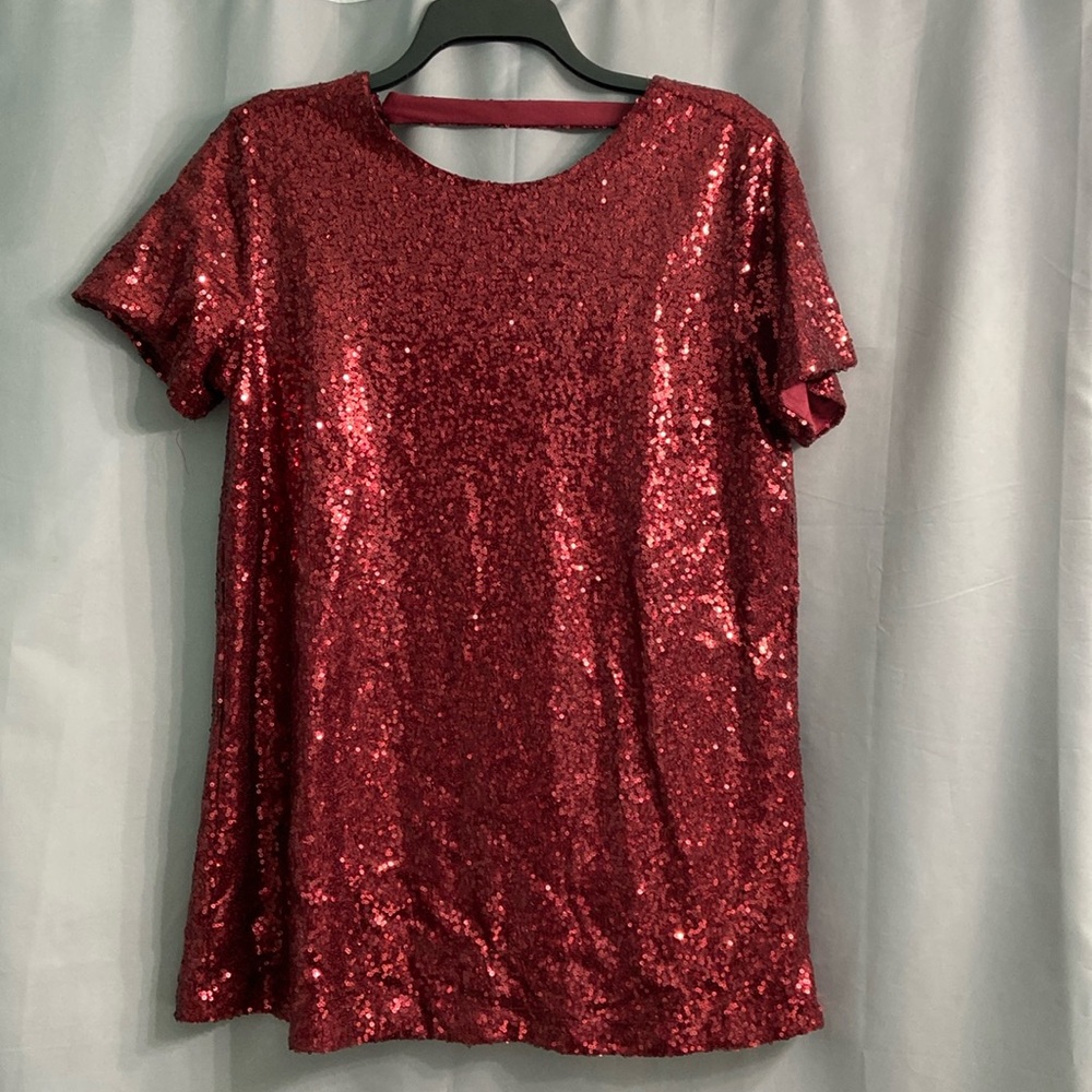 Vanilla Bay Red Burgundy Sequin Short Sleeve Top